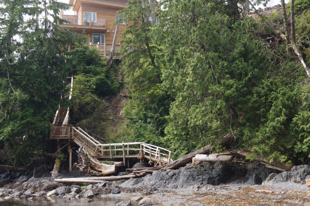 Cygnet Cove Suites Ucluelet Exterior foto