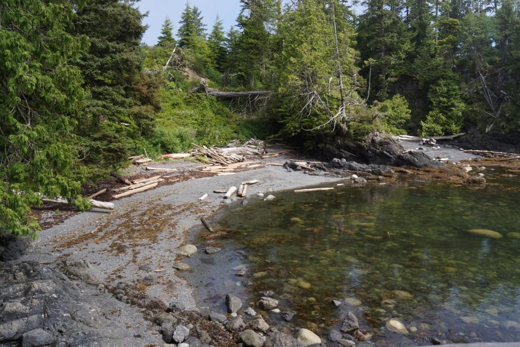 Cygnet Cove Suites Ucluelet Exterior foto